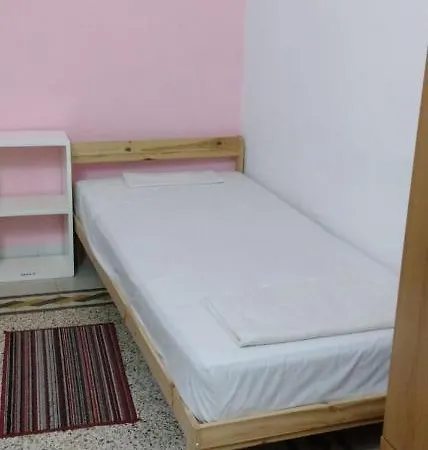J&f Hostel *